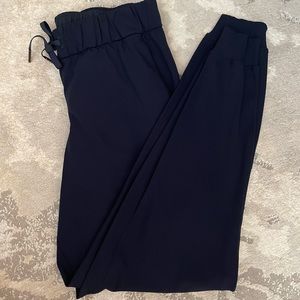 NWOT!! Lululemon Stretch Jogger